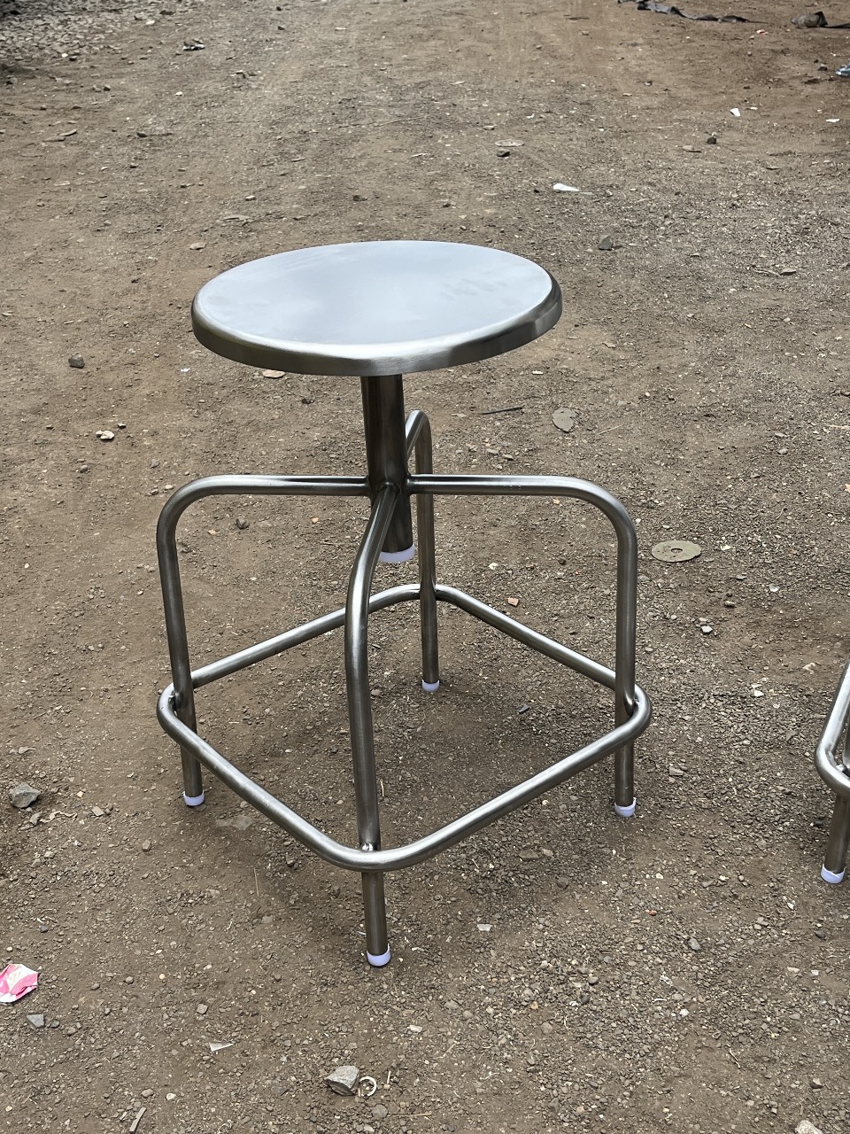 SS Revolving Stool